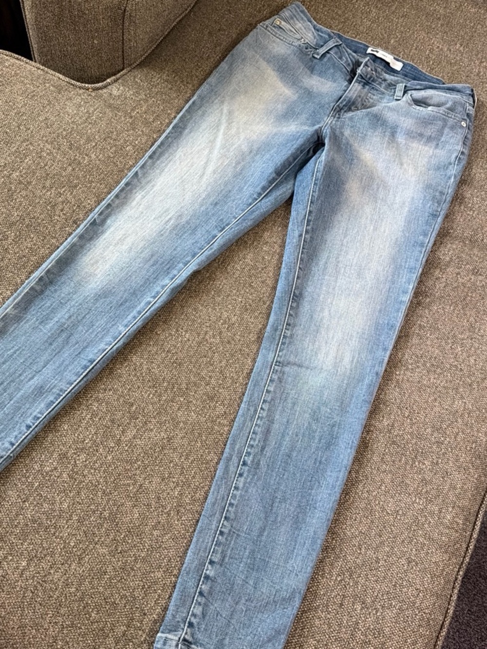 Levi’s skinny jeans size 29x30